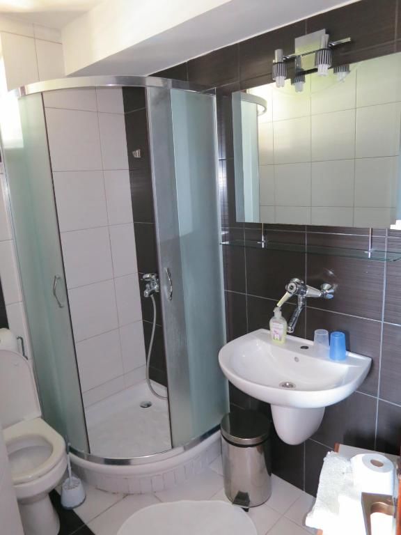 Апартаменты Reževići Apartments Петровац